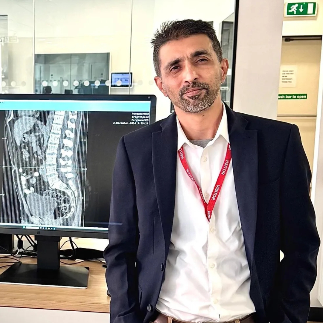 Lead Clinician Mr Aamir Safdar-Khan